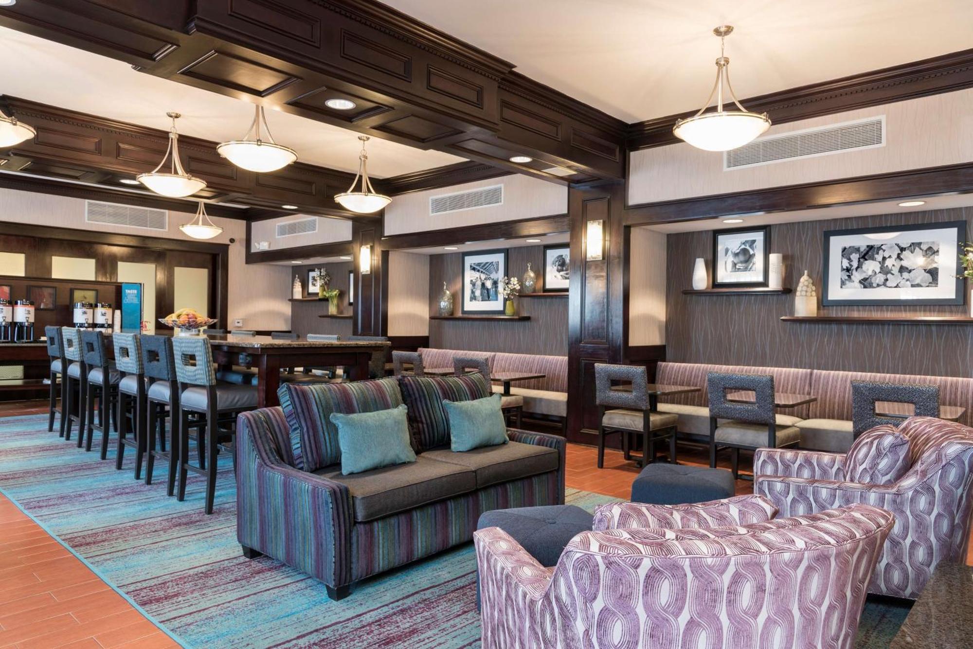 Hampton Inn Detroit Roseville Clinton Township Exterior photo